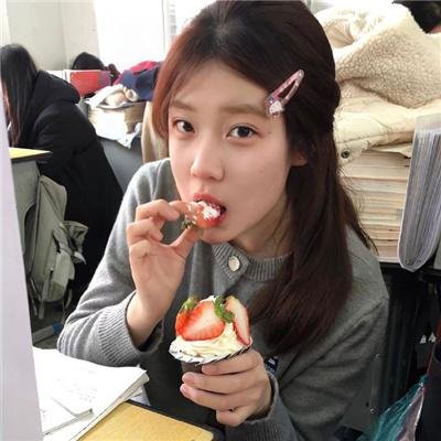 女仆们